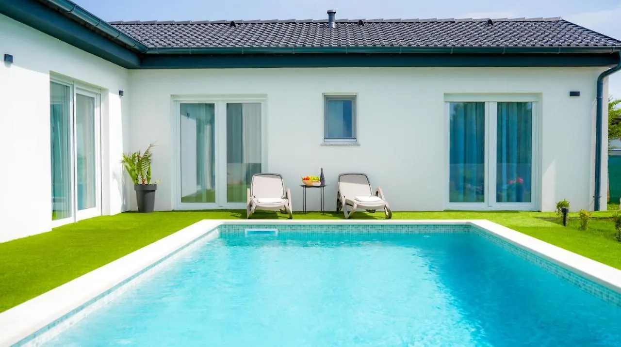 Villa Corona Cordis Banjole Croatia