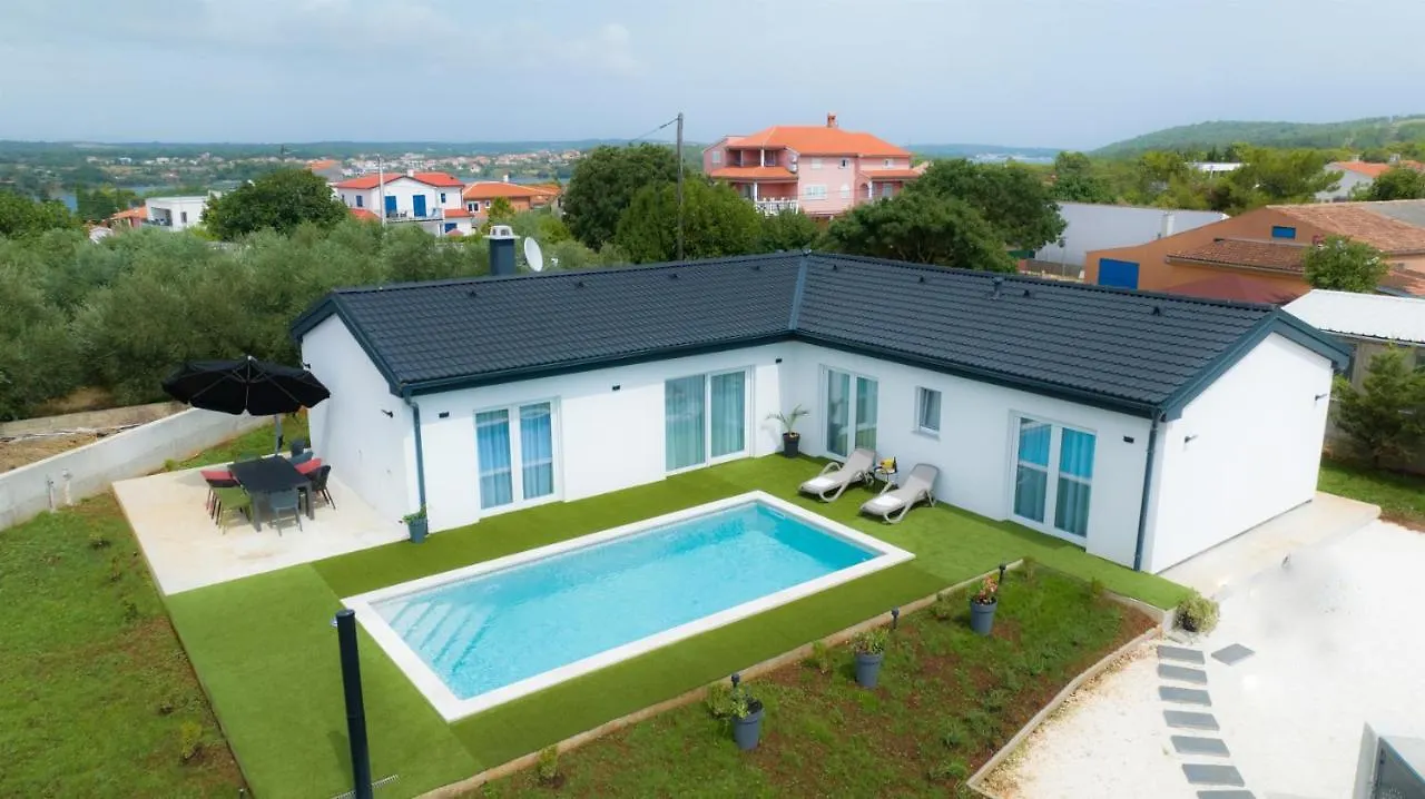 Villa Corona Cordis Banjole