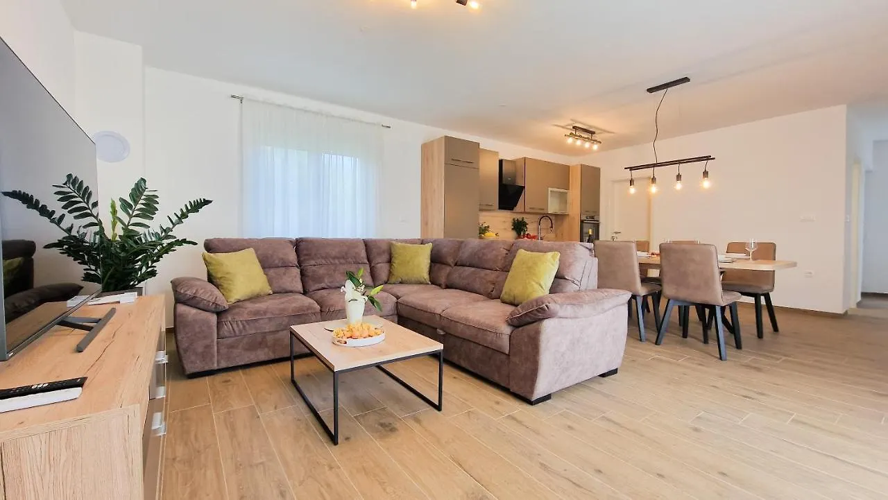Villa Corona Cordis Banjole 0*,  Croatia